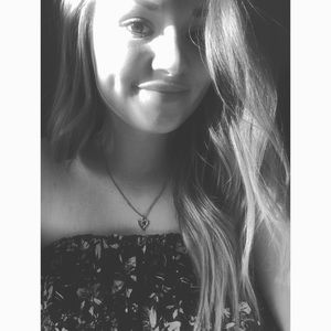 Meet your Posher, Hyleigh